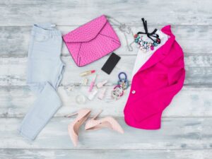 The Ultimate Guide to 90s Fashion for Men: Trends, Styles, and Iconic Looks
