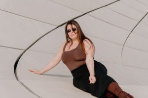 Plus-Size Skirt Outfit Ideas for Work and Weekends